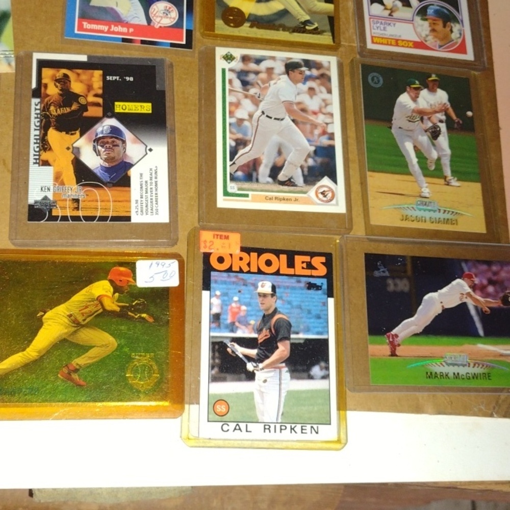 Baseball Insert/Checklist/HOF Cards - Picture 2 of 5